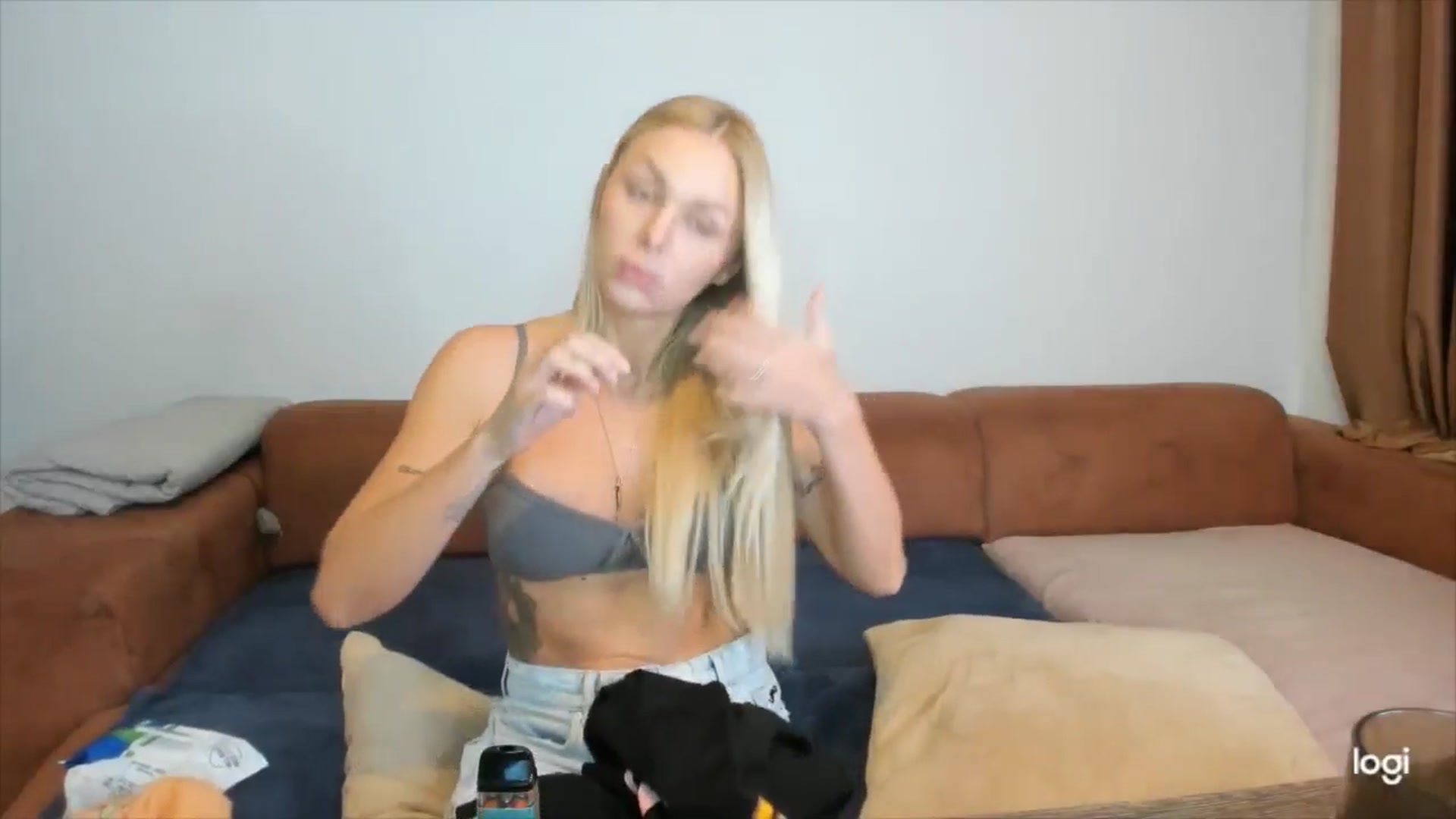 Gallery image thumbnail from YourPupsik's myfreecams stream on, 11/03/2025, 12:16 image 18 of 20