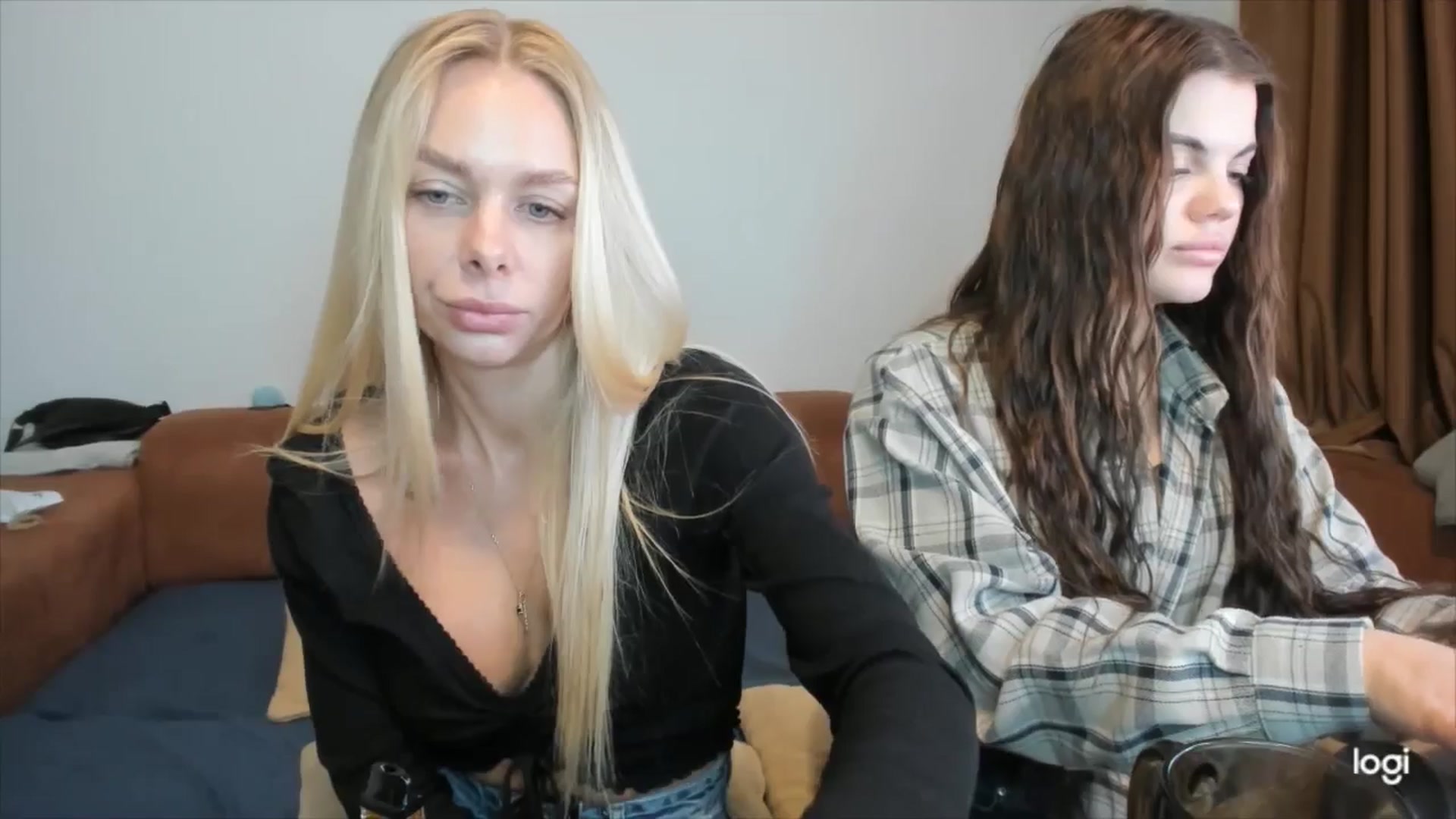 Gallery image thumbnail from YourPupsik's myfreecams stream on, 11/07/2025, 11:40 image 9 of 20