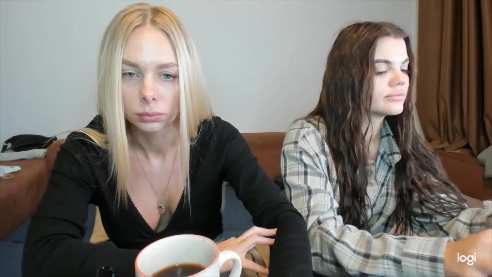 Gallery image thumbnail from YourPupsik's myfreecams stream on, 11/07/2025, 11:40 image 12 of 20