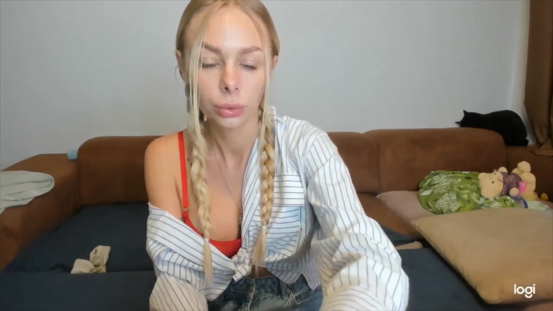 Gallery image thumbnail from YourPupsik's myfreecams stream on, 11/09/2025, 16:27 image 15 of 20