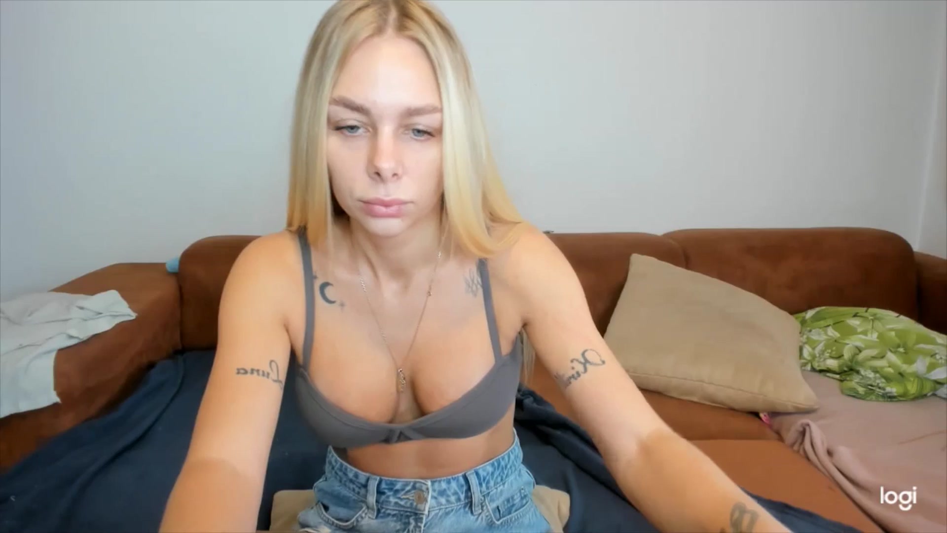 Gallery image thumbnail from YourPupsik's myfreecams stream on, 11/10/2025, 09:55 image 3 of 20