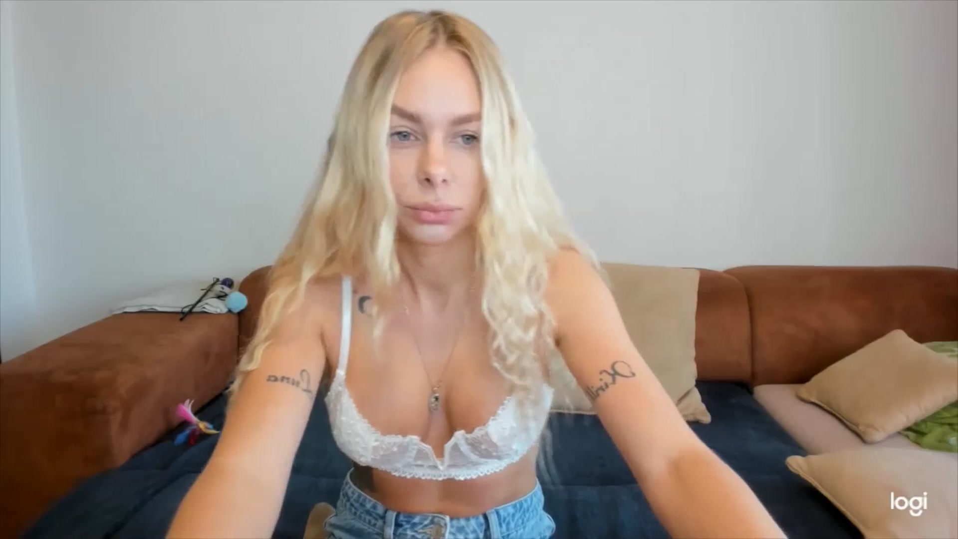 Gallery image thumbnail from YourPupsik's myfreecams stream on, 11/12/2025, 09:32 image 10 of 20