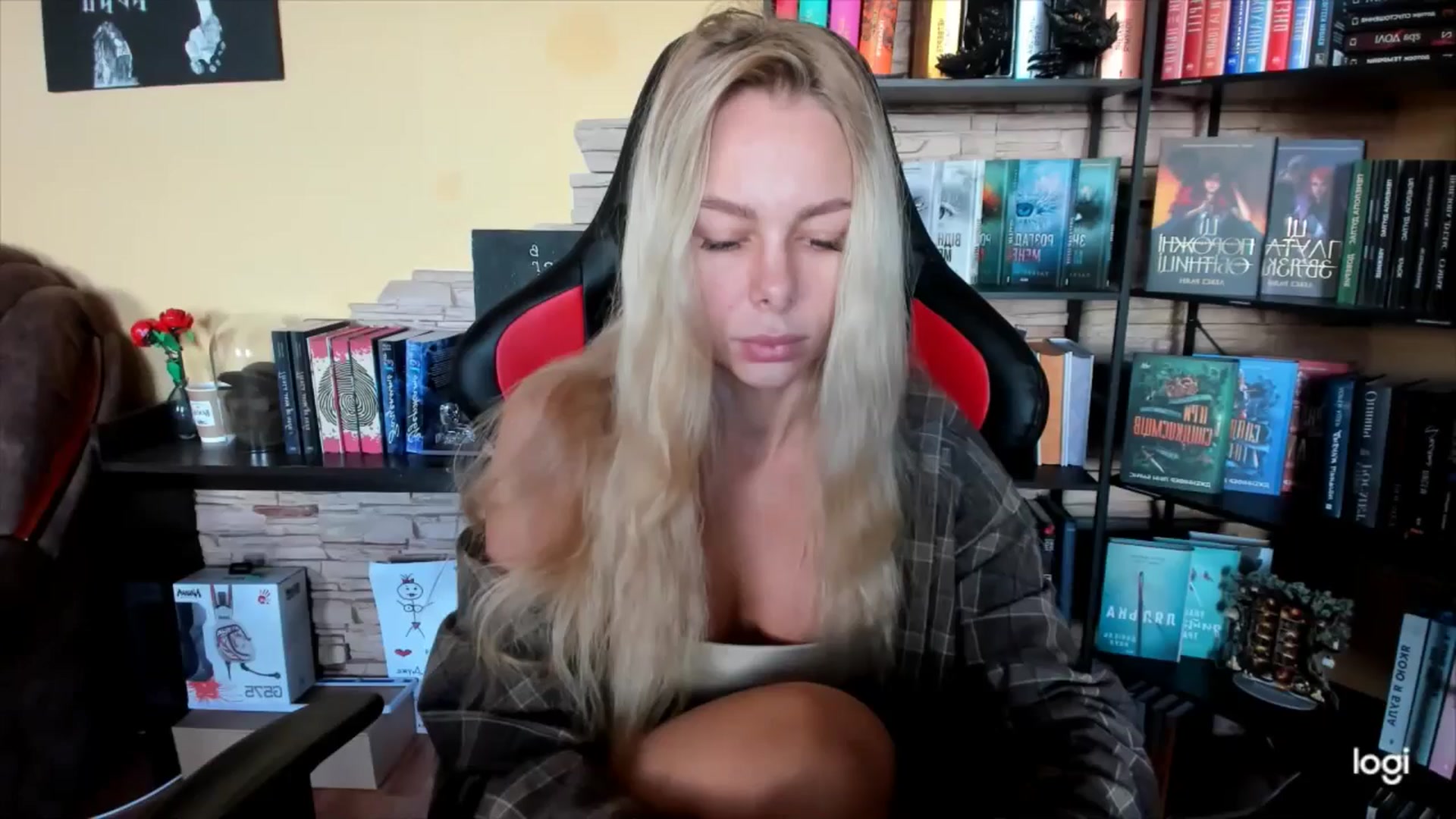 Gallery image thumbnail from YourPupsik's myfreecams stream on, 11/14/2025, 09:07 image 13 of 20