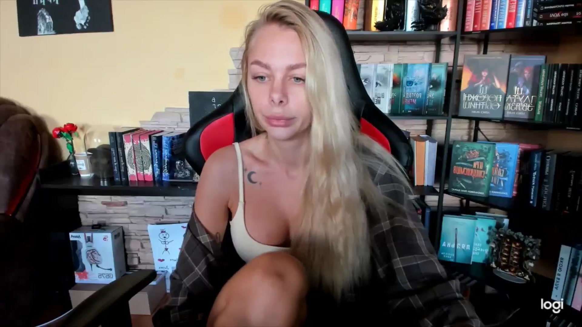 Gallery image thumbnail from YourPupsik's myfreecams stream on, 11/14/2025, 09:07 image 19 of 20