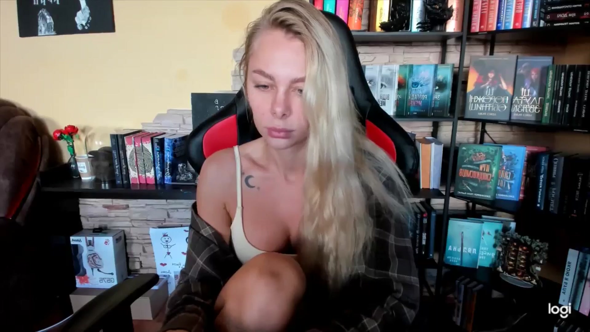 Gallery image thumbnail from YourPupsik's myfreecams stream on, 11/14/2025, 09:07 image 18 of 20