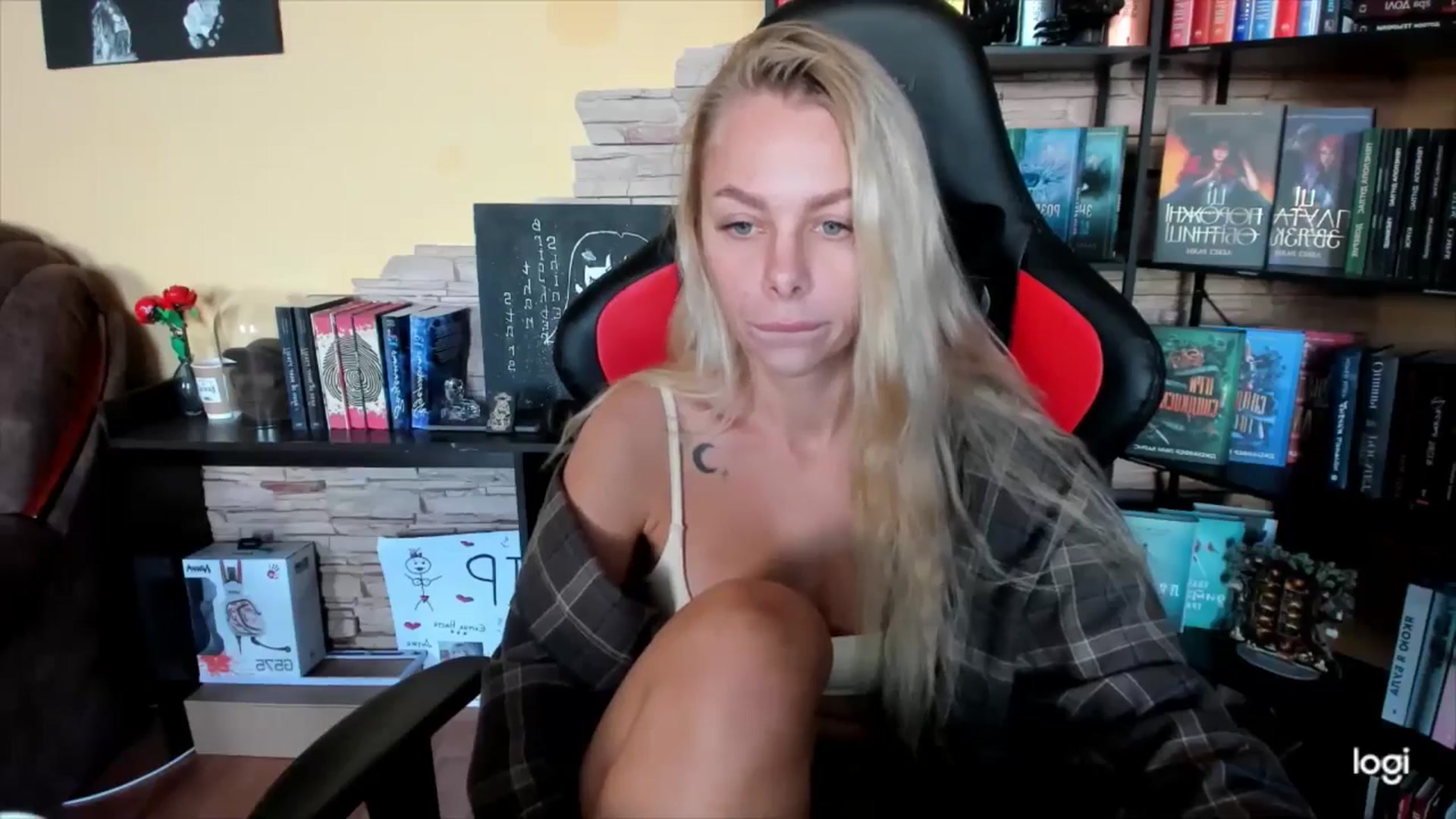 Gallery image thumbnail from YourPupsik's myfreecams stream on, 11/14/2025, 10:33 image 17 of 20