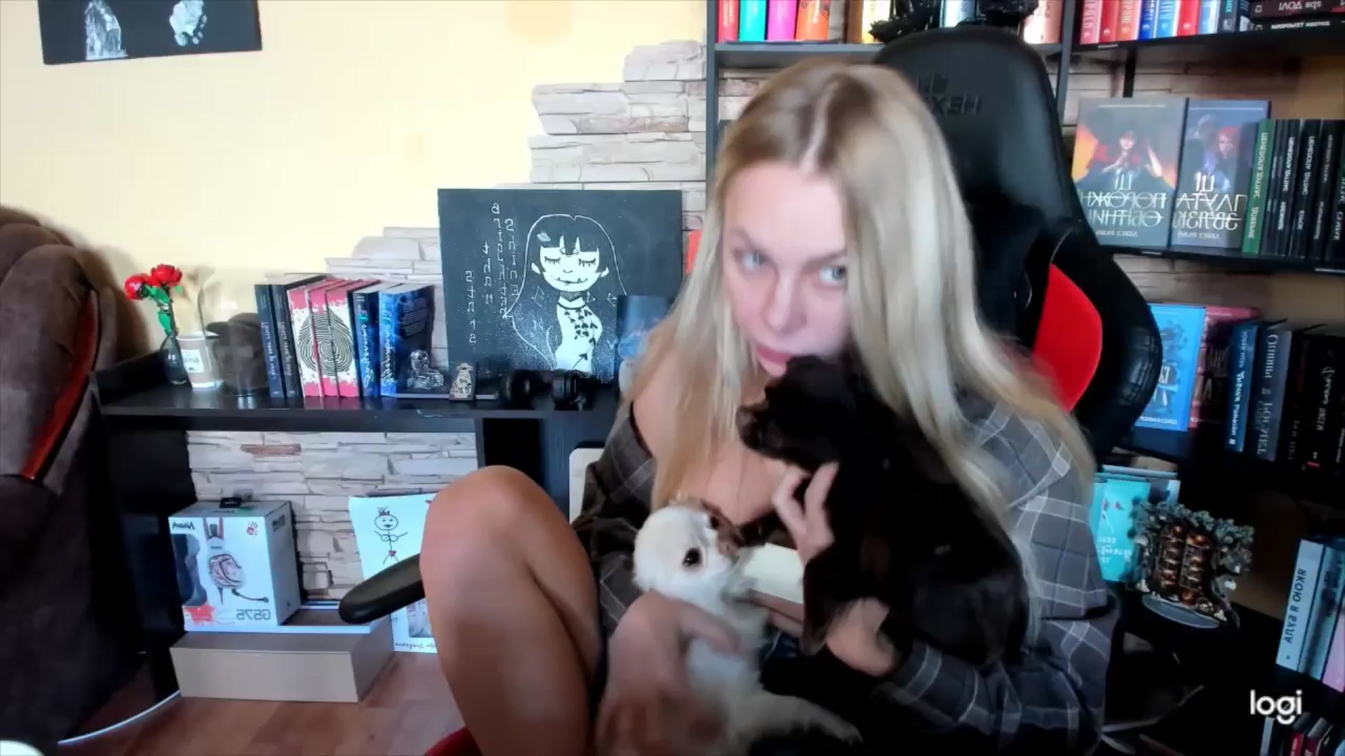 Gallery image thumbnail from YourPupsik's myfreecams stream on, 11/14/2025, 10:33 image 3 of 20