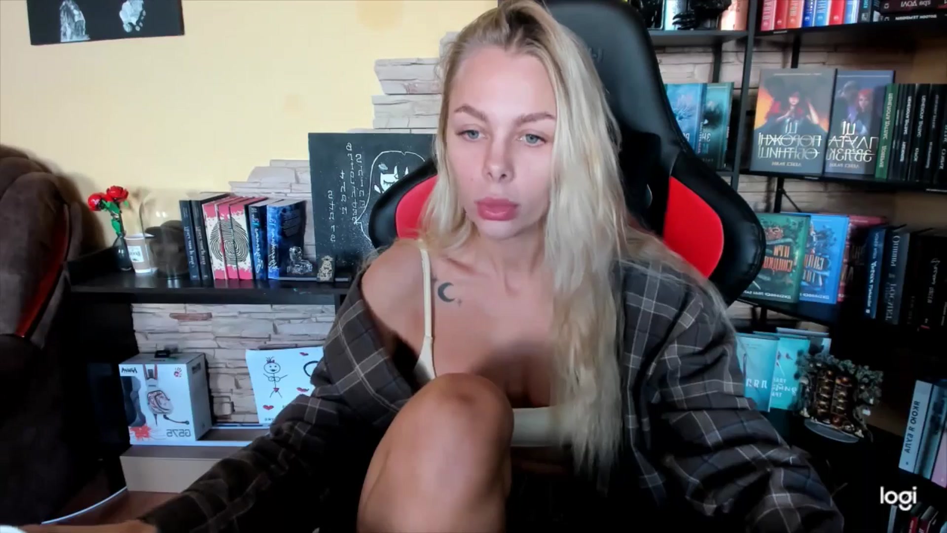 Gallery image thumbnail from YourPupsik's myfreecams stream on, 11/14/2025, 10:33 image 6 of 20
