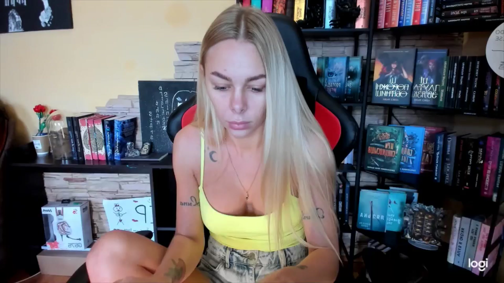 Gallery image thumbnail from YourPupsik's myfreecams stream on, 11/19/2025, 10:57 image 1 of 20