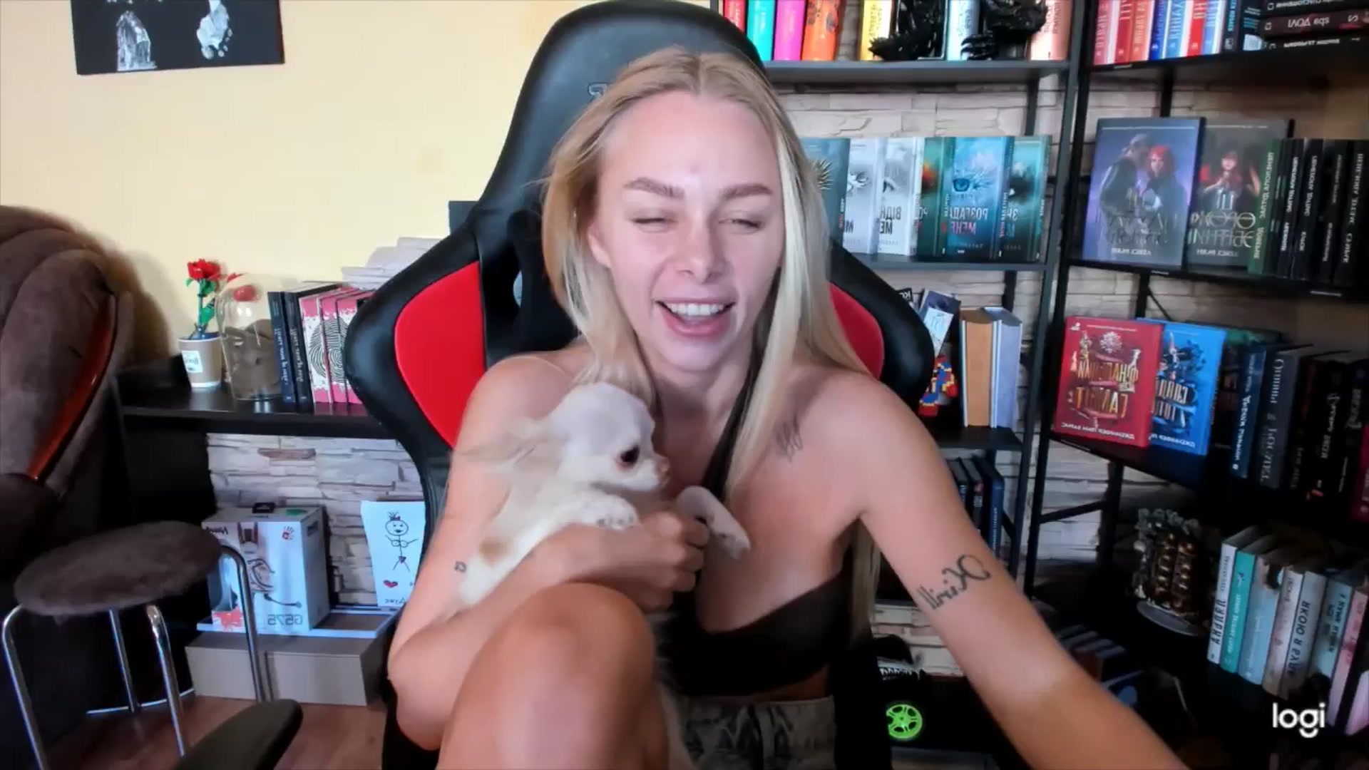 Gallery image thumbnail from YourPupsik's myfreecams stream on, 11/24/2025, 09:06 image 12 of 20