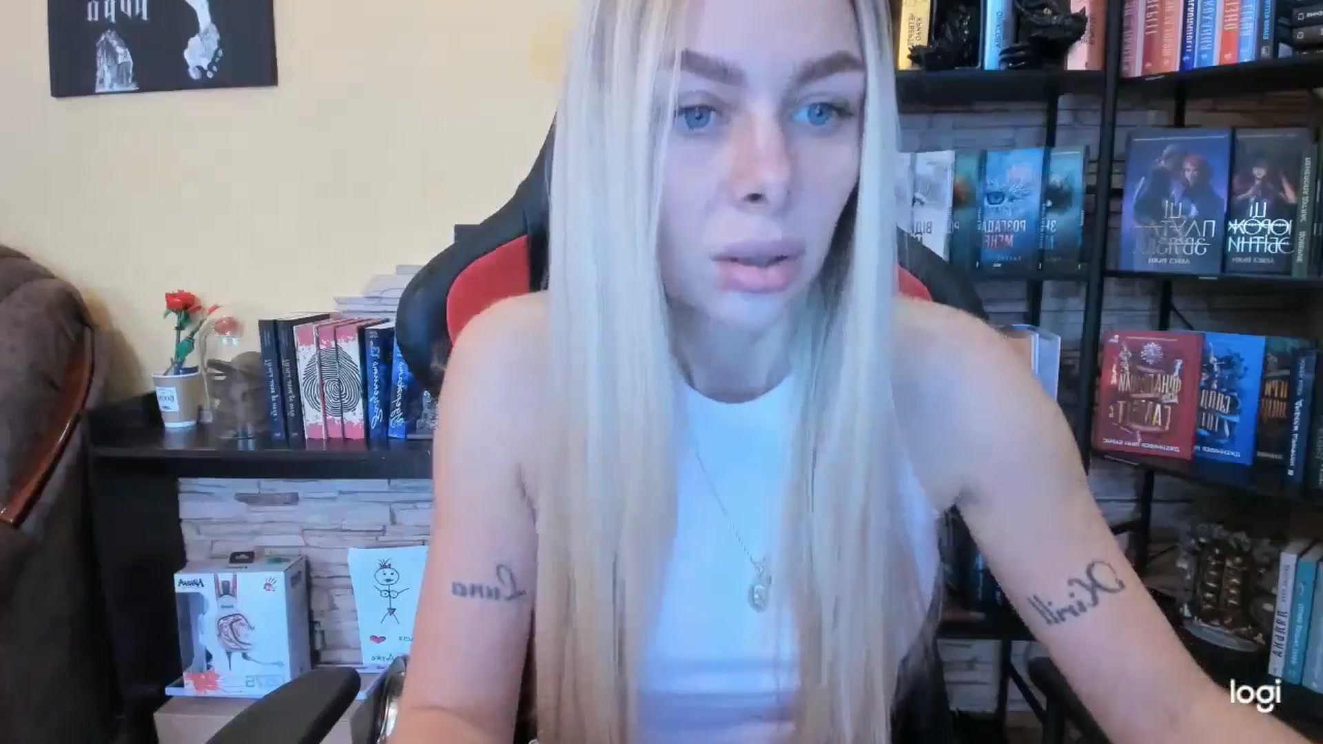 Gallery image thumbnail from YourPupsik's myfreecams stream on, 12/01/2025, 10:13 image 10 of 20
