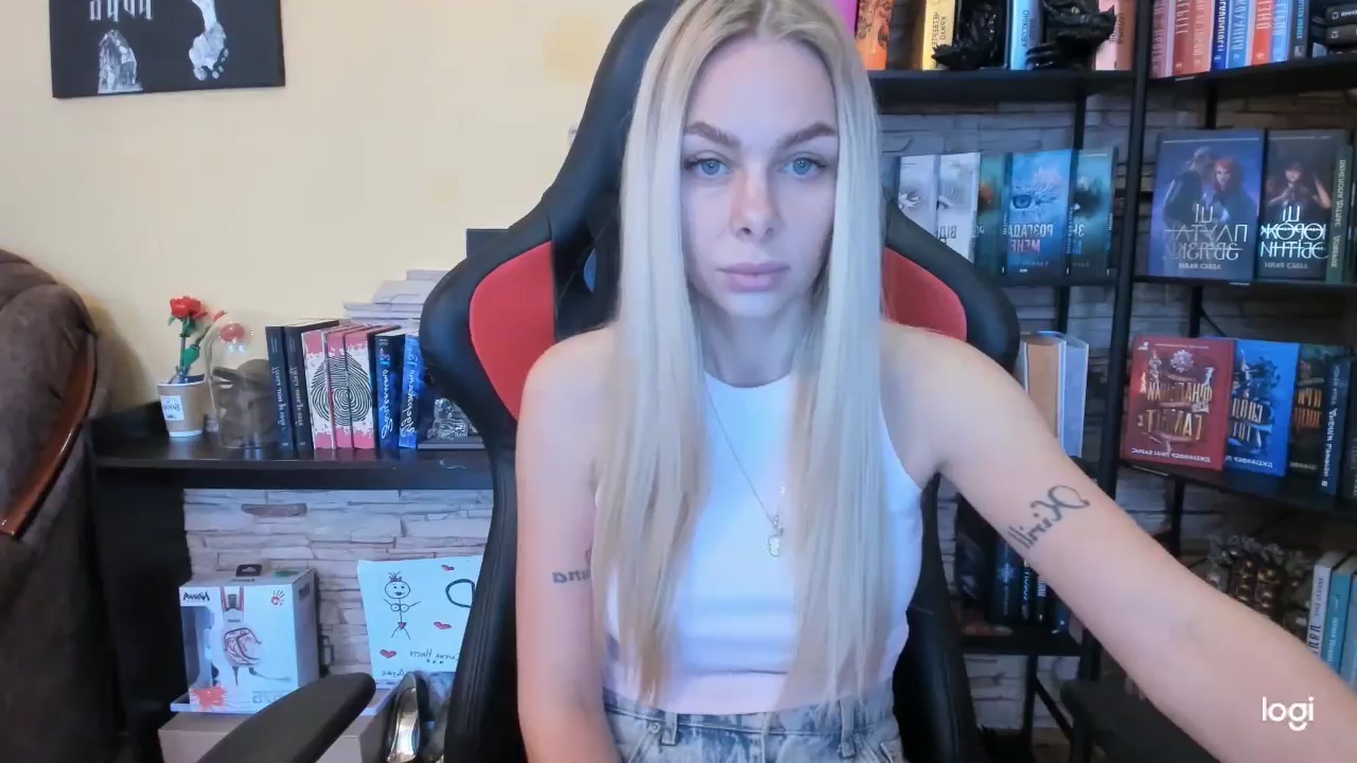 Gallery image thumbnail from YourPupsik's myfreecams stream on, 12/01/2025, 10:13 image 14 of 20
