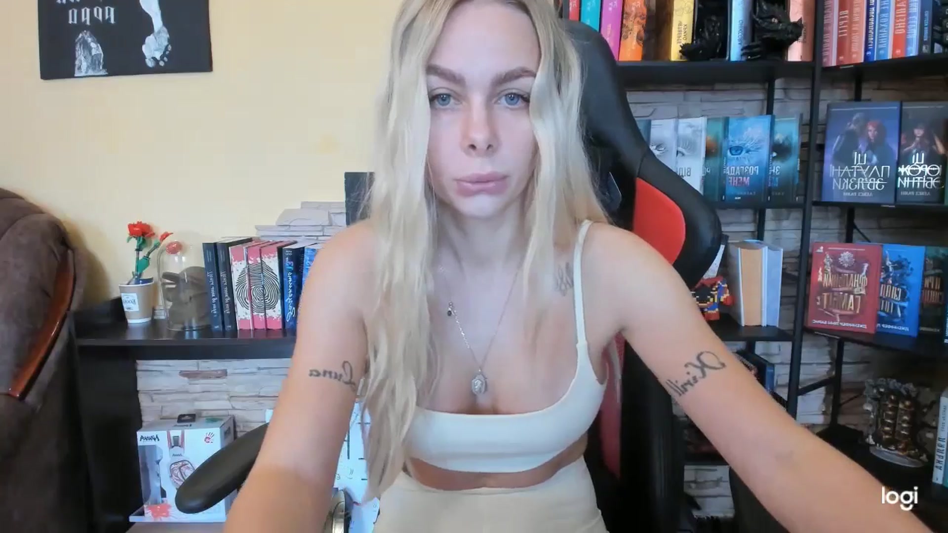 Gallery image thumbnail from YourPupsik's myfreecams stream on, 12/02/2025, 12:02 image 13 of 20