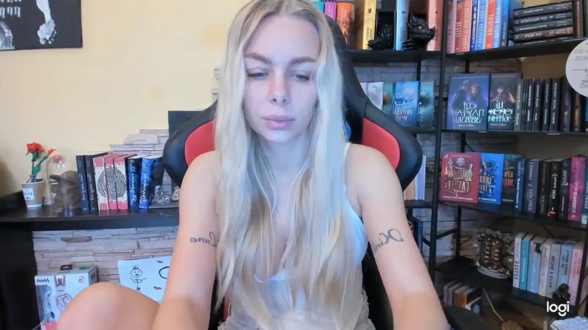 Gallery image thumbnail from YourPupsik's myfreecams stream on, 12/03/2025, 08:12 image 9 of 20
