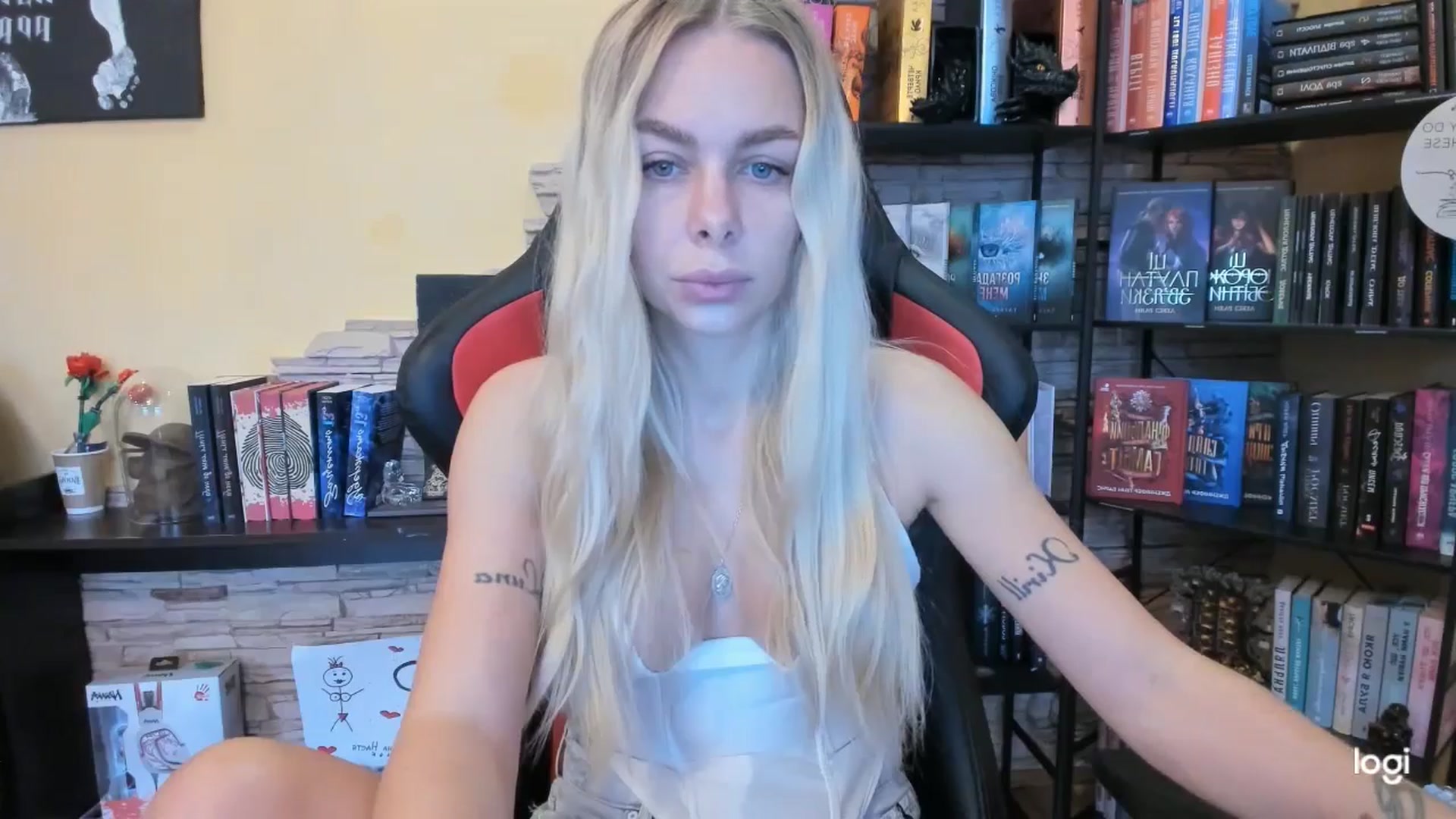 Gallery image thumbnail from YourPupsik's myfreecams stream on, 12/03/2025, 08:12 image 2 of 20