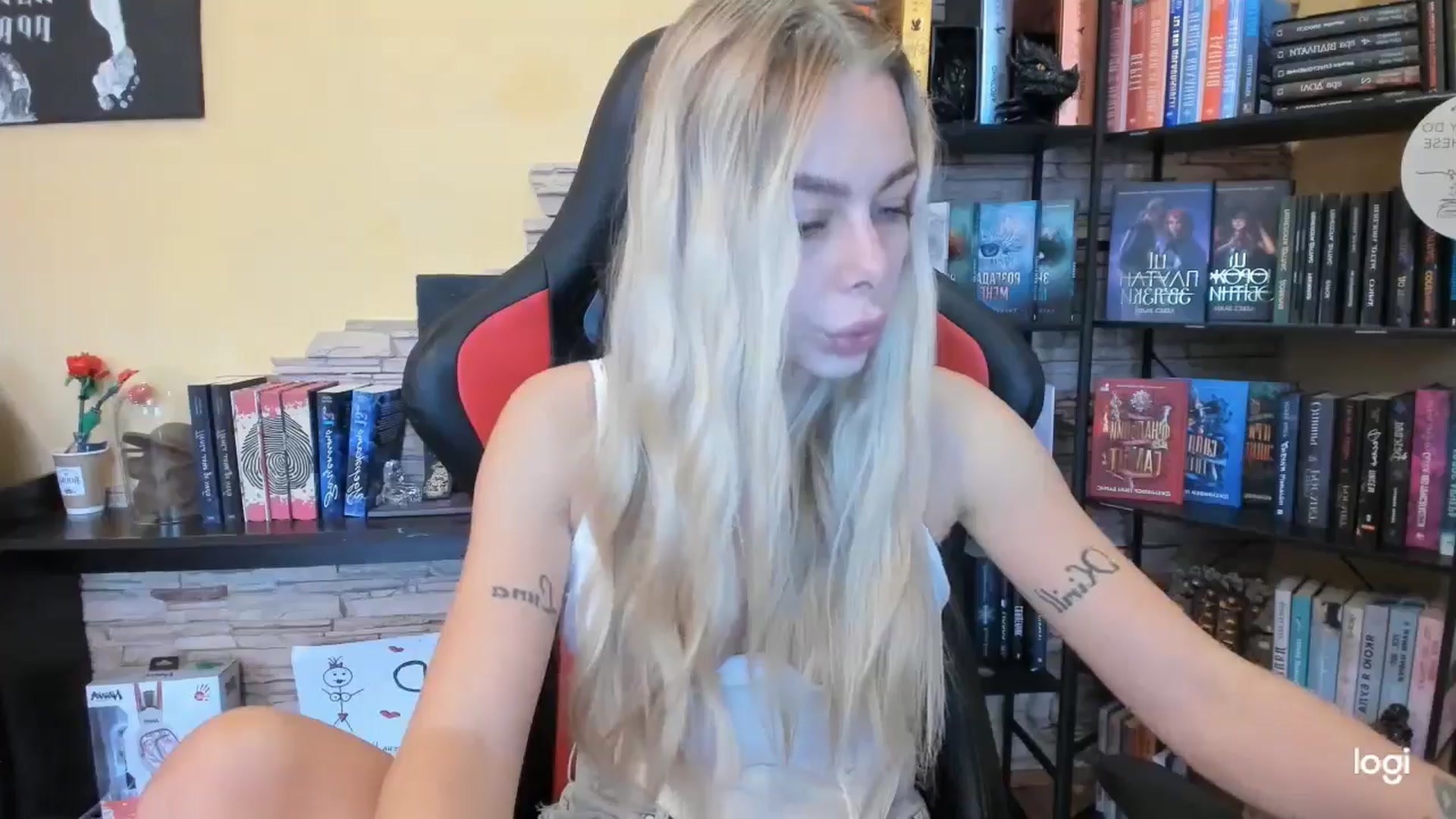Gallery image thumbnail from YourPupsik's myfreecams stream on, 12/03/2025, 08:12 image 8 of 20