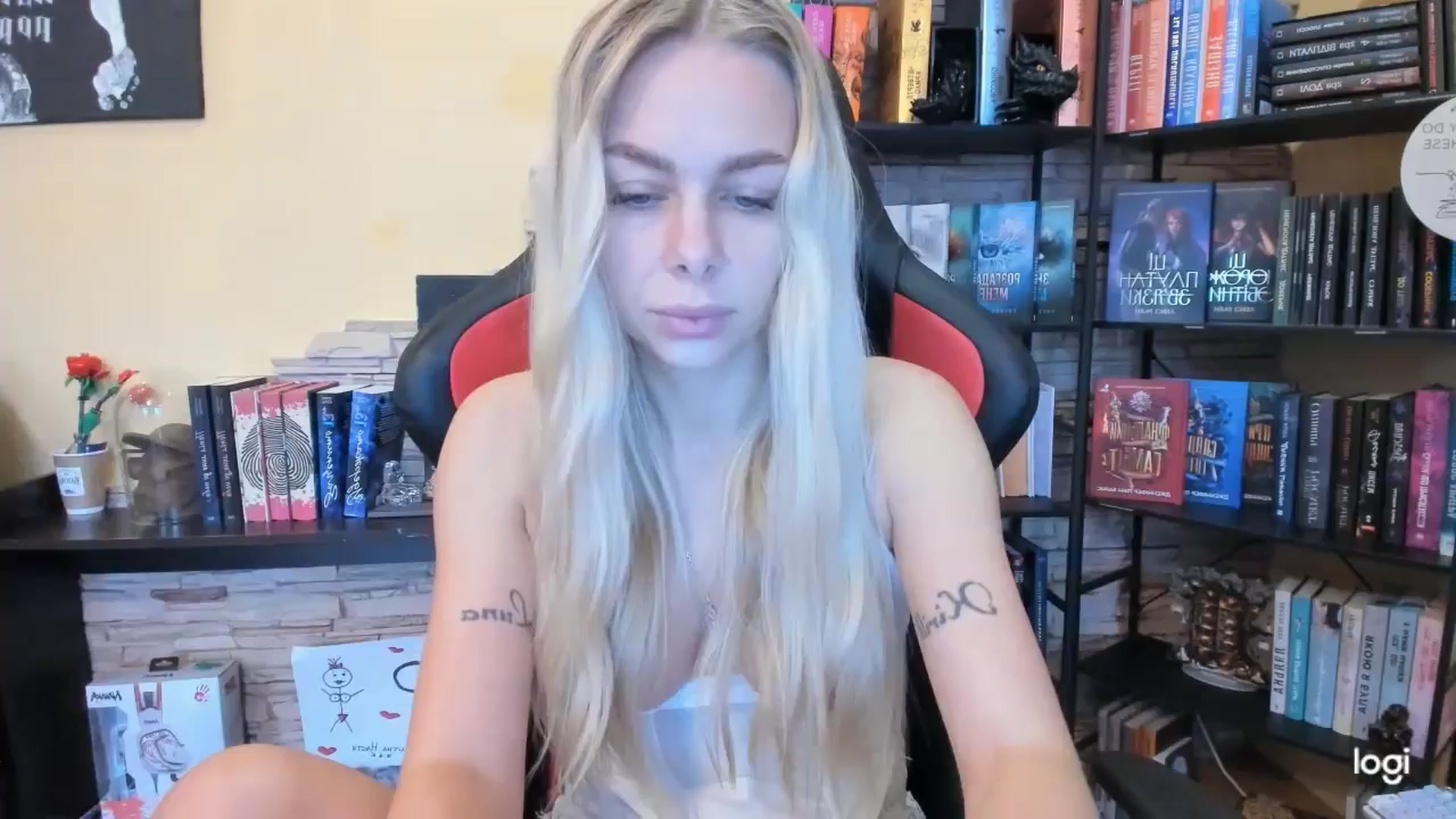Gallery image thumbnail from YourPupsik's myfreecams stream on, 12/03/2025, 08:12 image 14 of 20