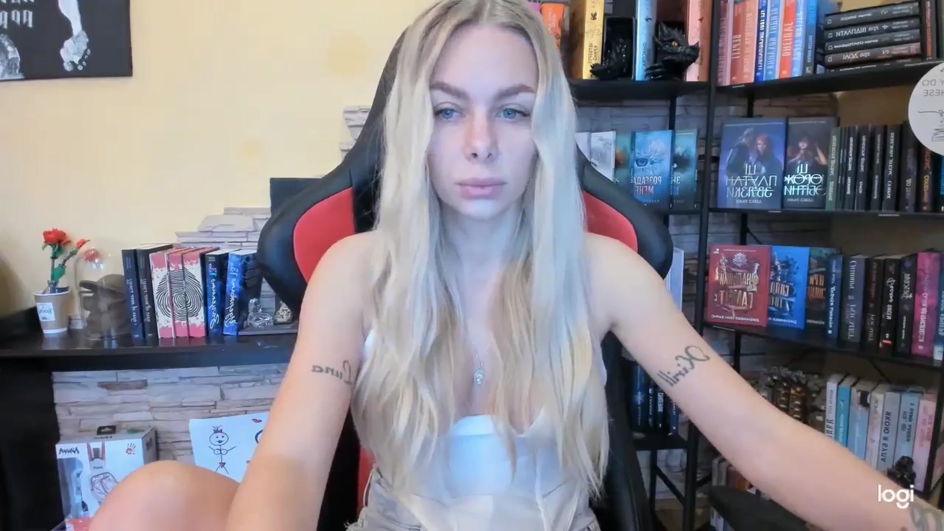 Gallery image thumbnail from YourPupsik's myfreecams stream on, 12/03/2025, 08:12 image 4 of 20