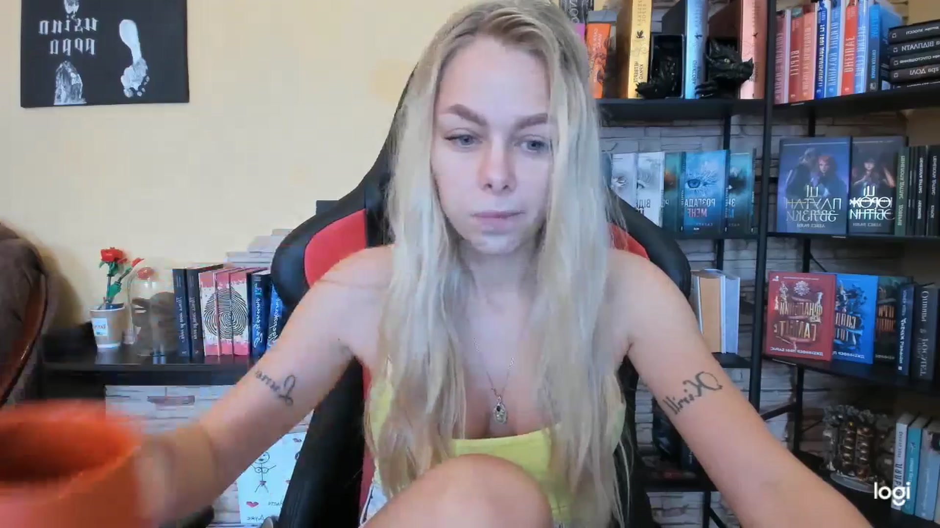 Gallery image thumbnail from YourPupsik's myfreecams stream on, 12/04/2025, 10:20 image 9 of 20