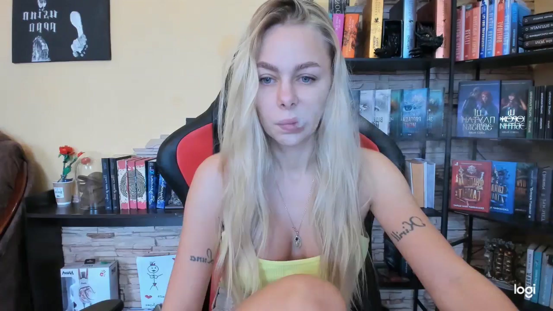 Gallery image thumbnail from YourPupsik's myfreecams stream on, 12/04/2025, 10:20 image 10 of 20