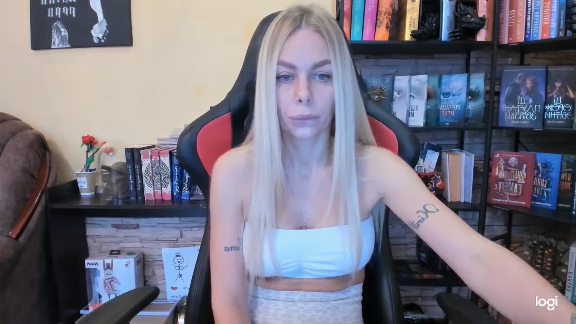 Gallery image thumbnail from YourPupsik's myfreecams stream on, 12/05/2025, 08:37 image 2 of 20