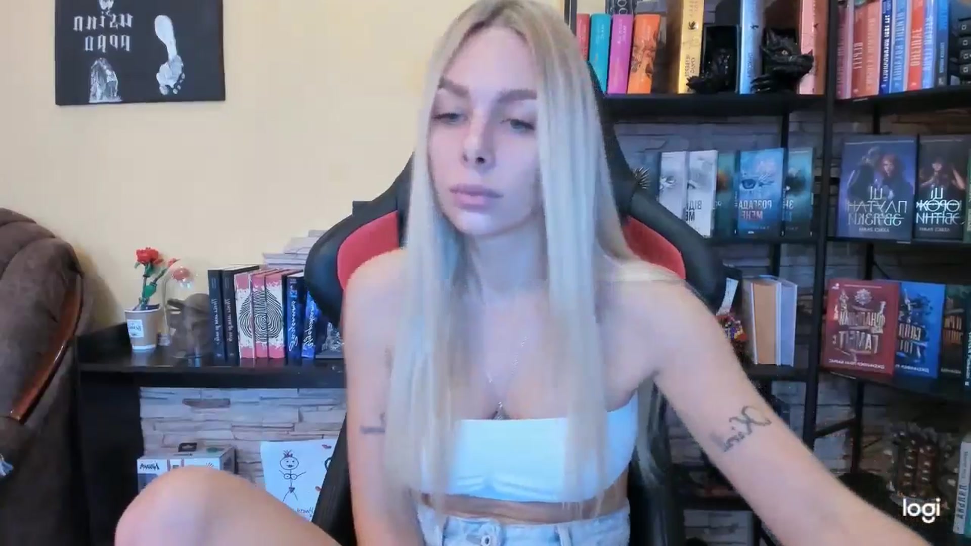 Gallery image thumbnail from YourPupsik's myfreecams stream on, 12/05/2025, 13:12 image 11 of 20
