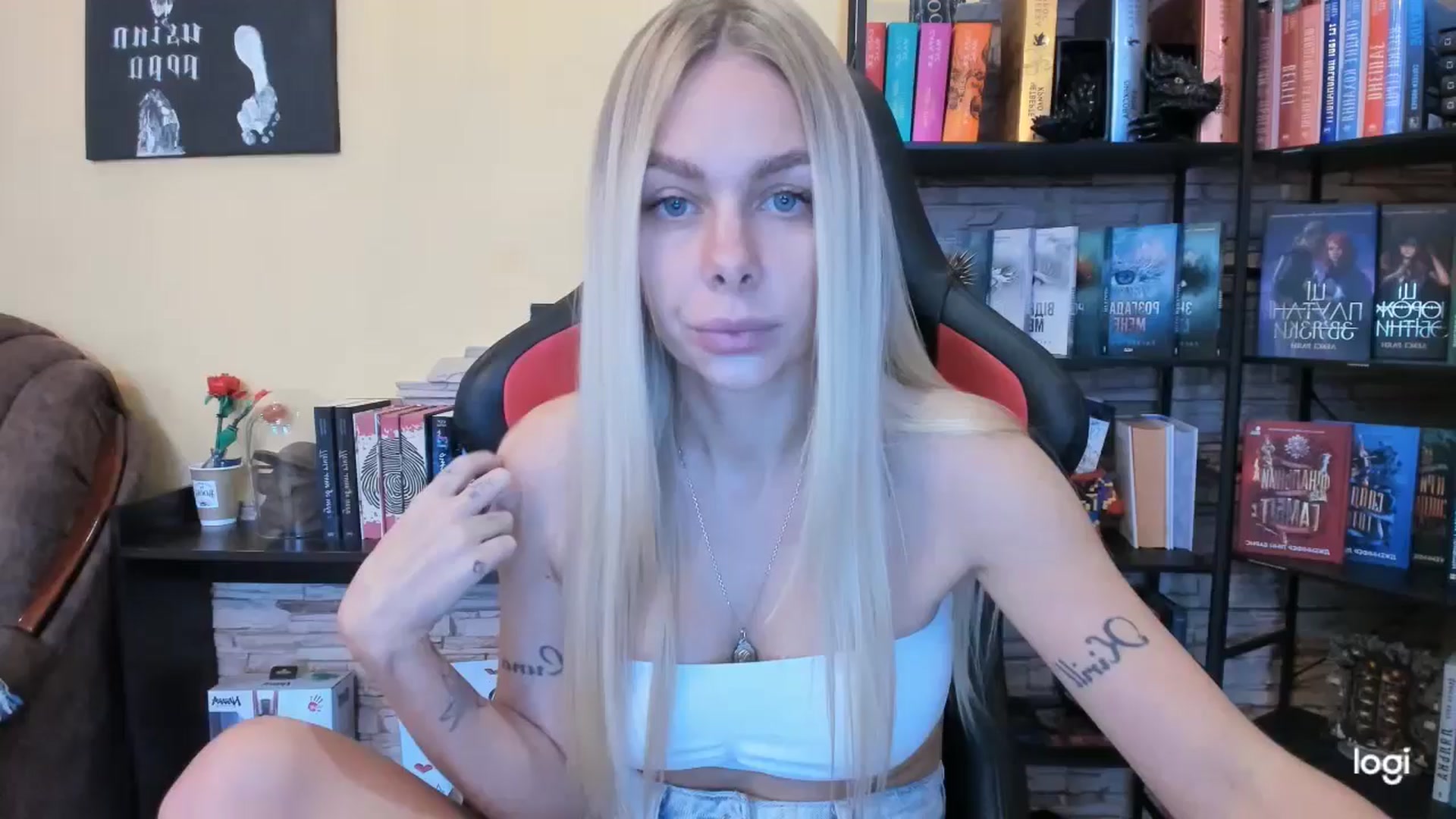 Gallery image thumbnail from YourPupsik's myfreecams stream on, 12/05/2025, 13:12 image 13 of 20