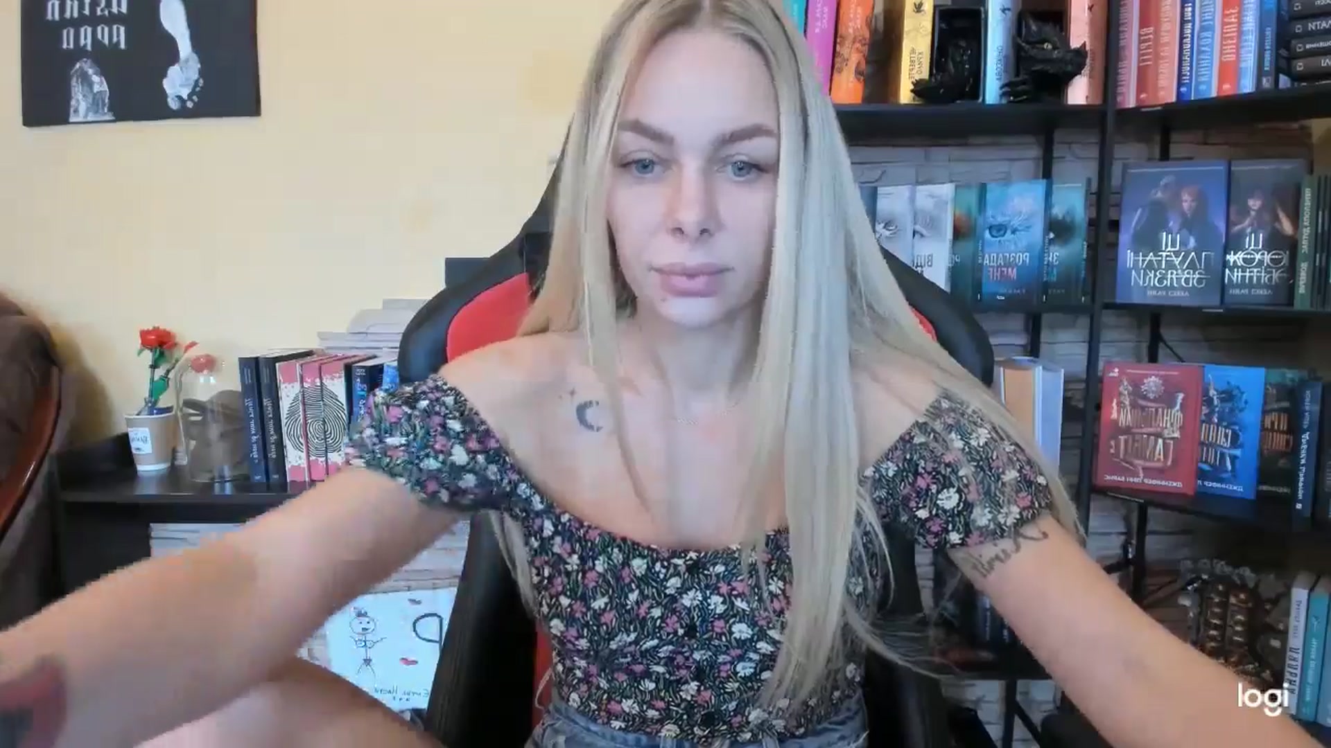 Gallery image thumbnail from YourPupsik's myfreecams stream on, 12/07/2025, 11:44 image 4 of 20