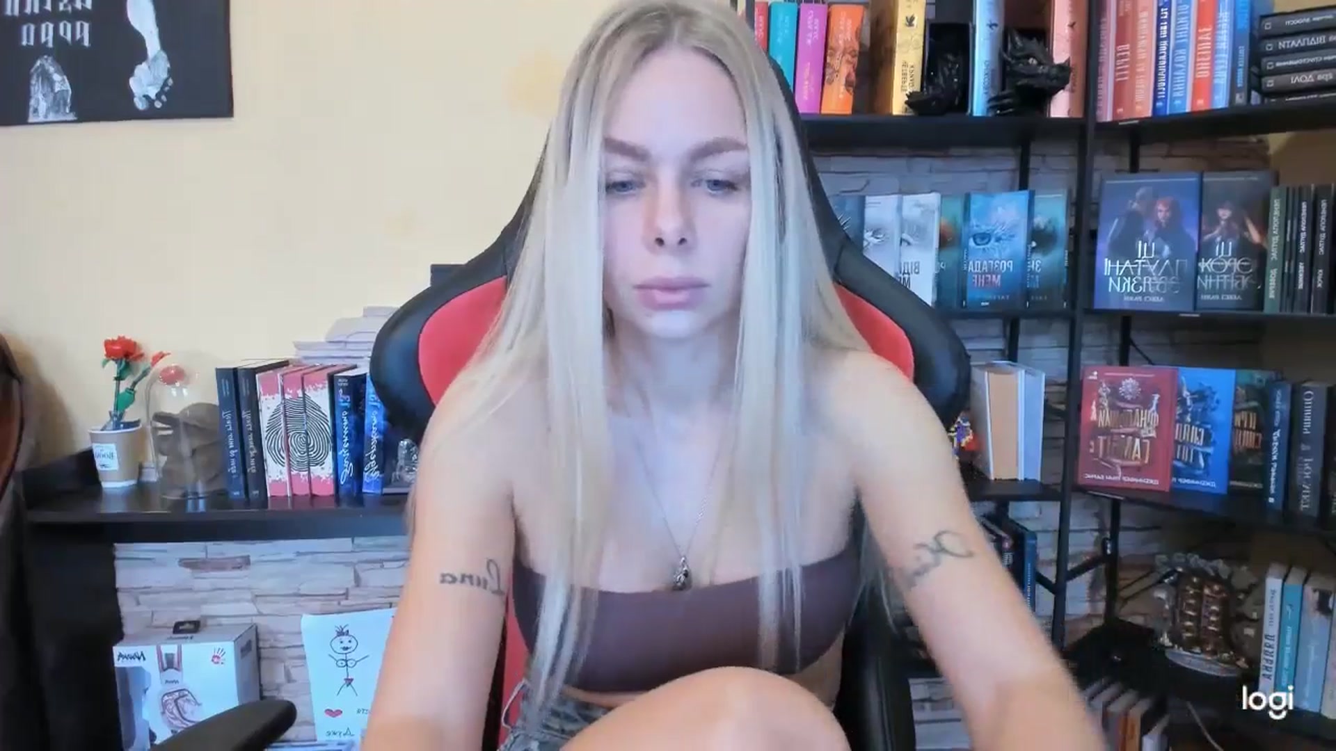Gallery image thumbnail from YourPupsik's myfreecams stream on, 12/08/2025, 08:29 image 10 of 20