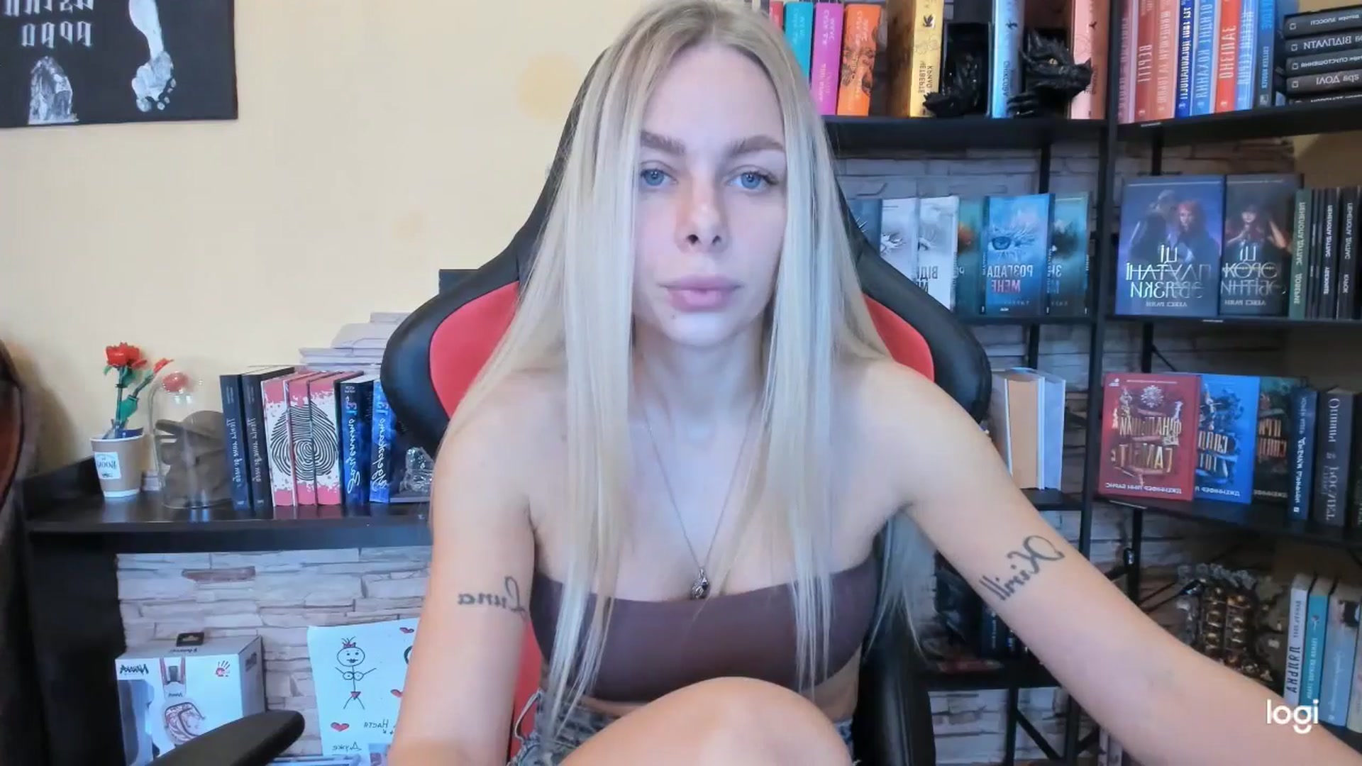 Gallery image thumbnail from YourPupsik's myfreecams stream on, 12/08/2025, 08:29 image 8 of 20