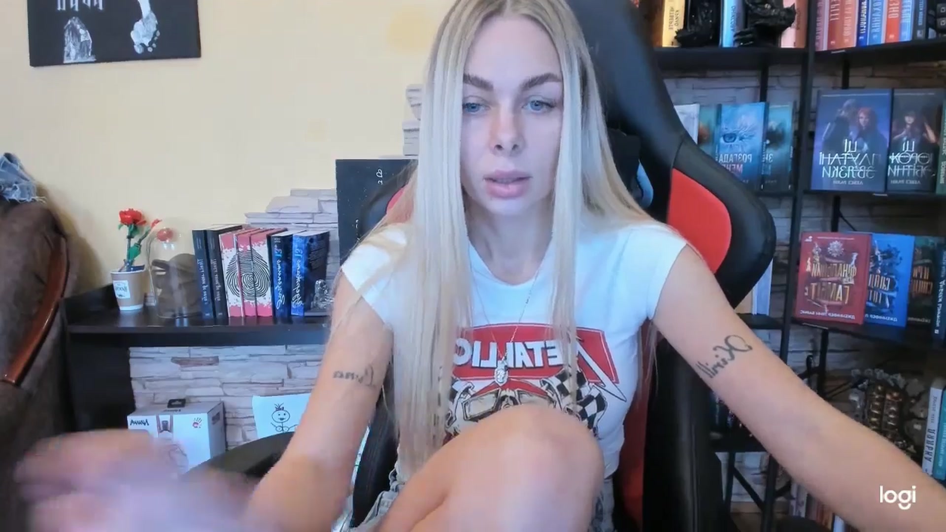 Gallery image thumbnail from YourPupsik's myfreecams stream on, 12/09/2025, 11:18 image 18 of 20