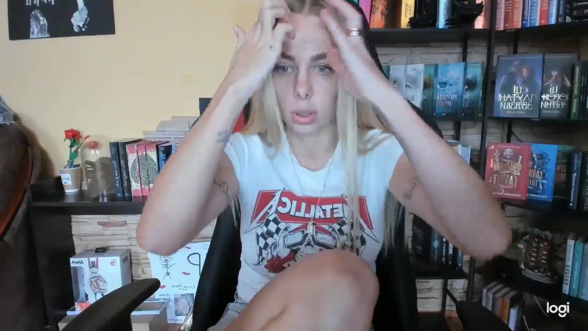 Gallery image thumbnail from YourPupsik's myfreecams stream on, 12/09/2025, 11:18 image 4 of 20