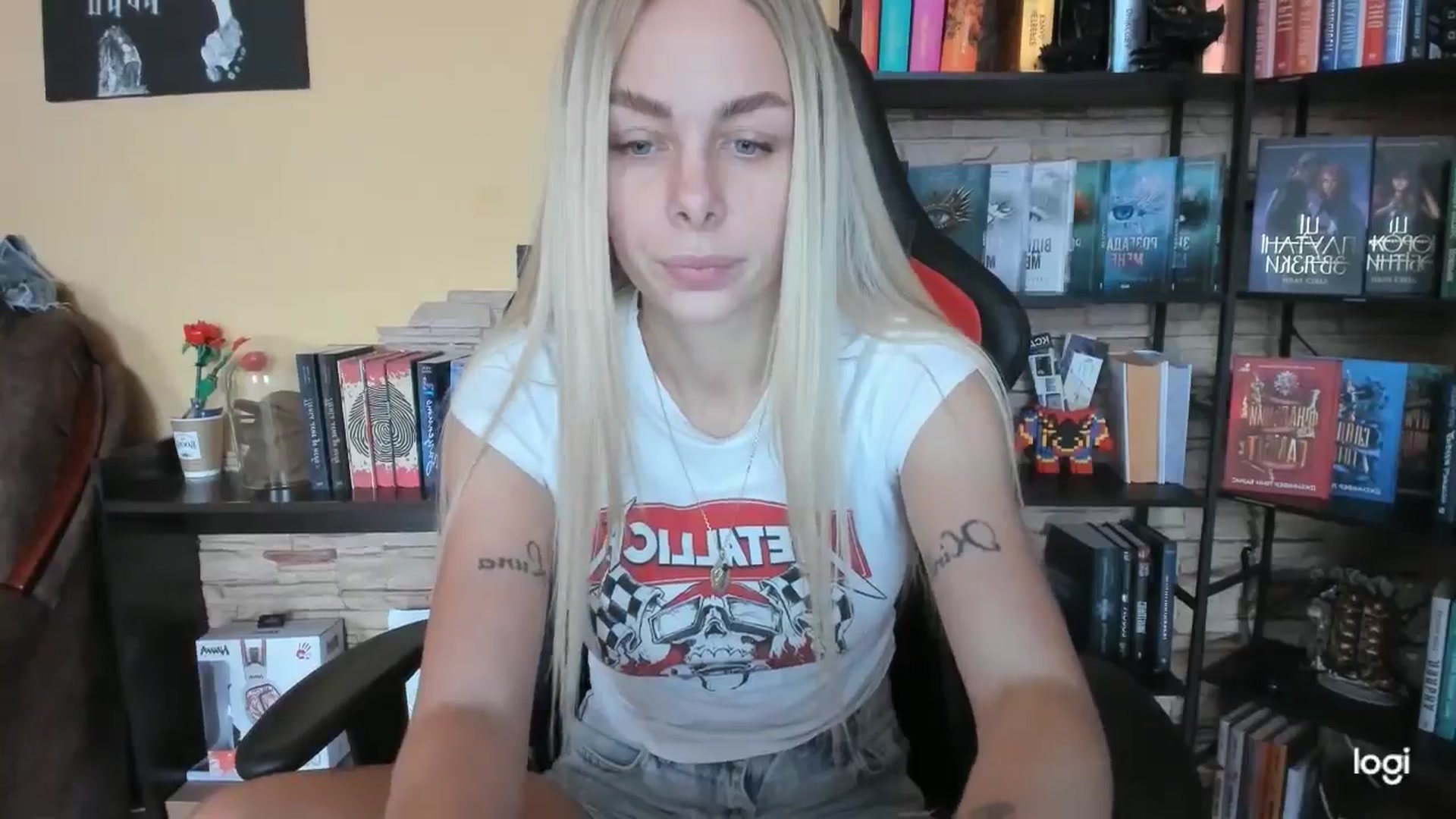 Gallery image thumbnail from YourPupsik's myfreecams stream on, 12/09/2025, 11:18 image 17 of 20