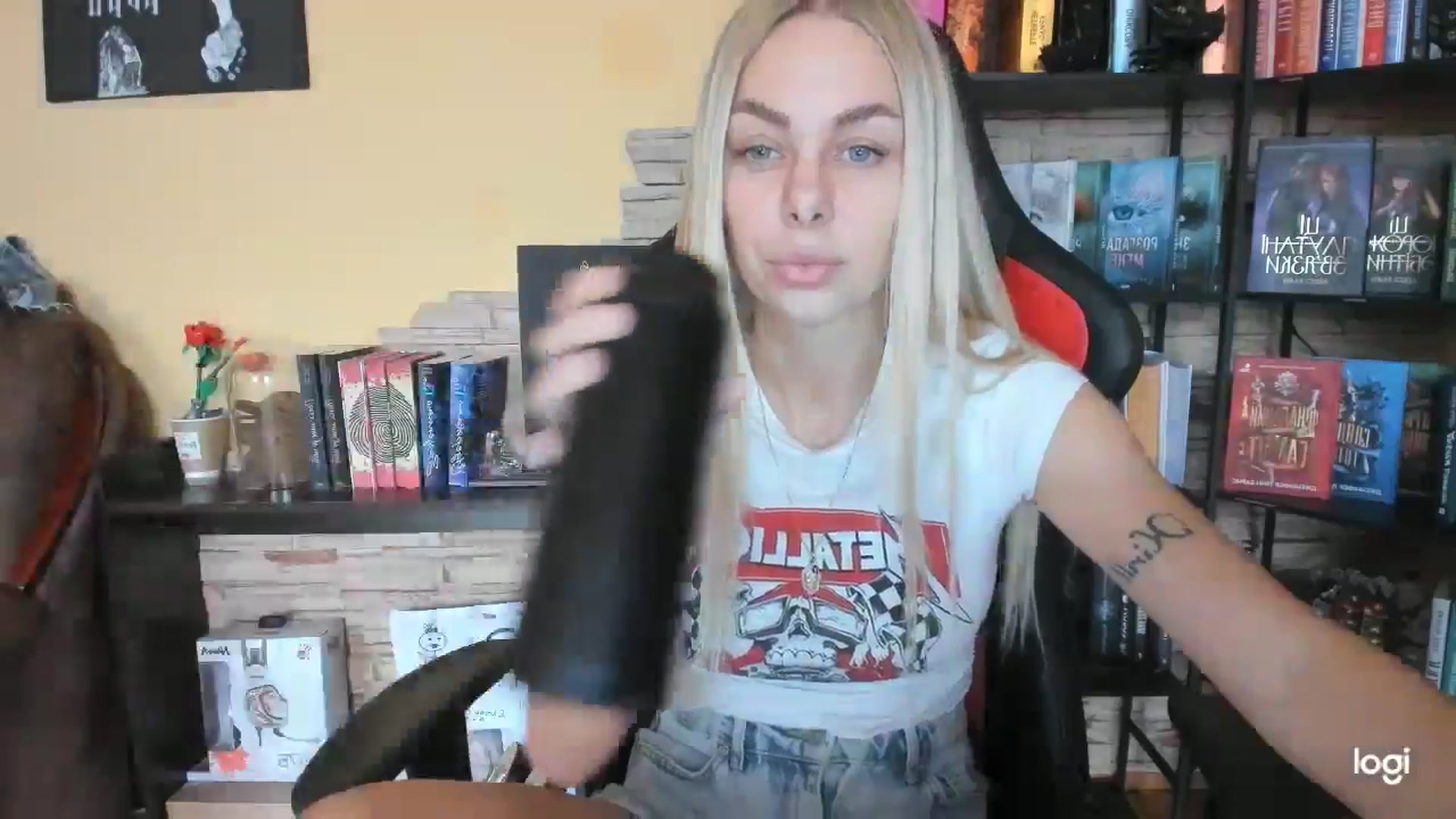 Gallery image thumbnail from YourPupsik's myfreecams stream on, 12/09/2025, 11:18 image 16 of 20