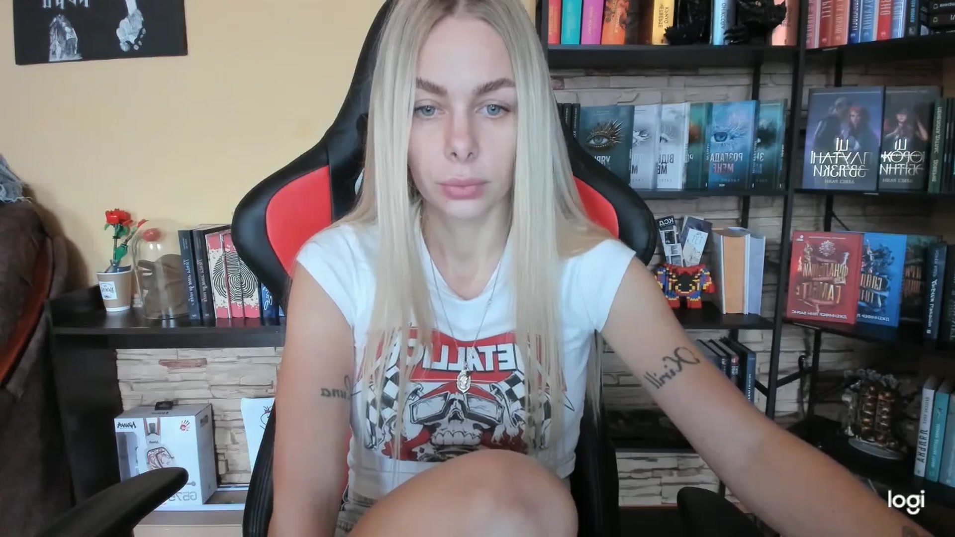 Gallery image thumbnail from YourPupsik's myfreecams stream on, 12/09/2025, 11:18 image 10 of 20