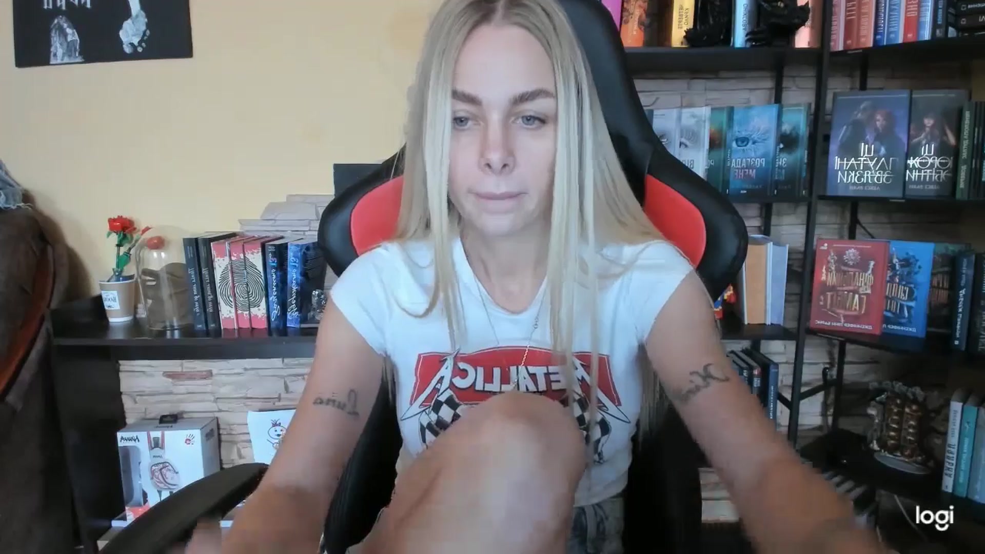 Gallery image thumbnail from YourPupsik's myfreecams stream on, 12/09/2025, 11:18 image 5 of 20