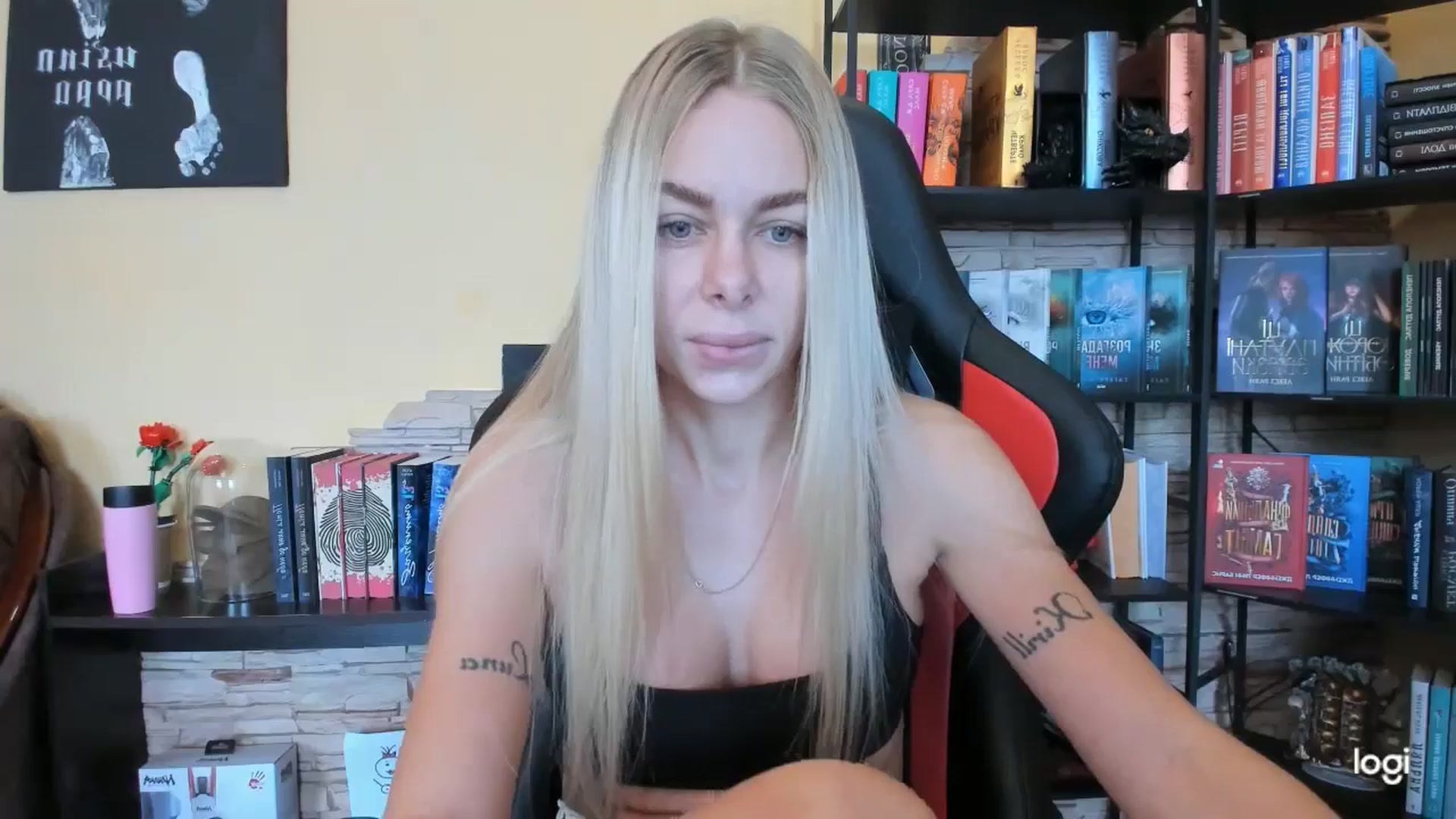Gallery image thumbnail from YourPupsik's myfreecams stream on, 12/10/2025, 09:32 image 7 of 20