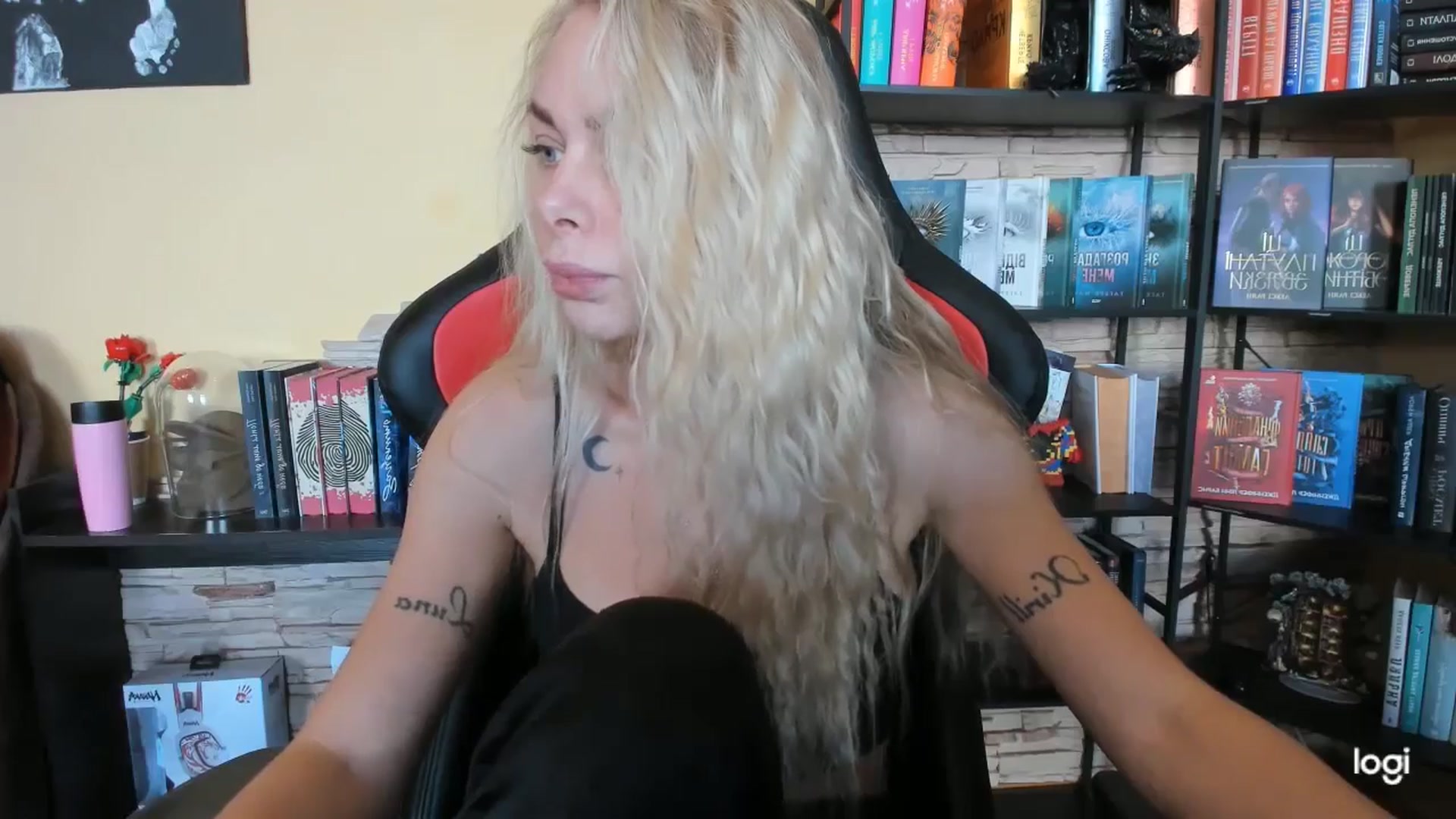 Gallery image thumbnail from YourPupsik's myfreecams stream on, 12/11/2025, 10:04 image 2 of 20
