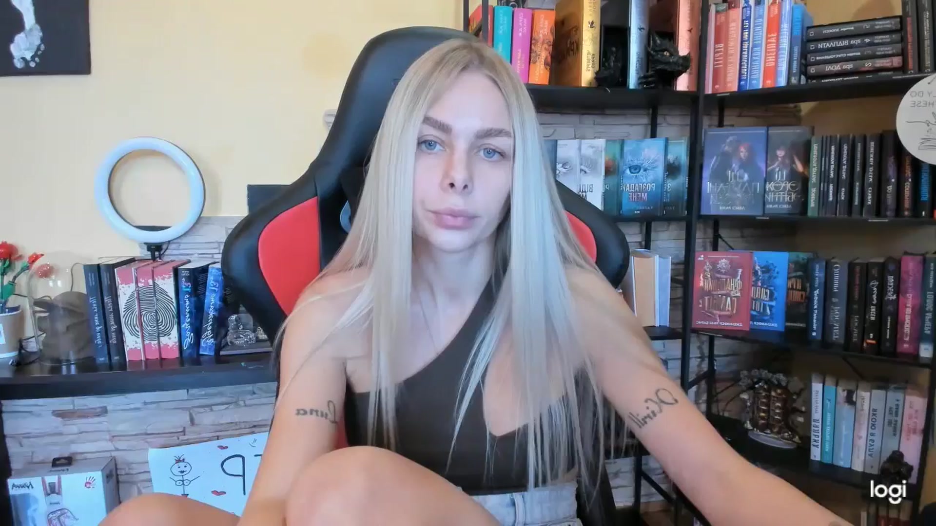 Gallery image thumbnail from YourPupsik's myfreecams stream on, 12/15/2025, 13:30 image 14 of 20