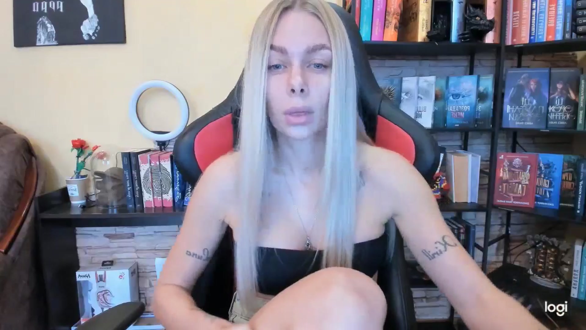 Gallery image thumbnail from YourPupsik's myfreecams stream on, 12/17/2025, 12:29 image 11 of 20