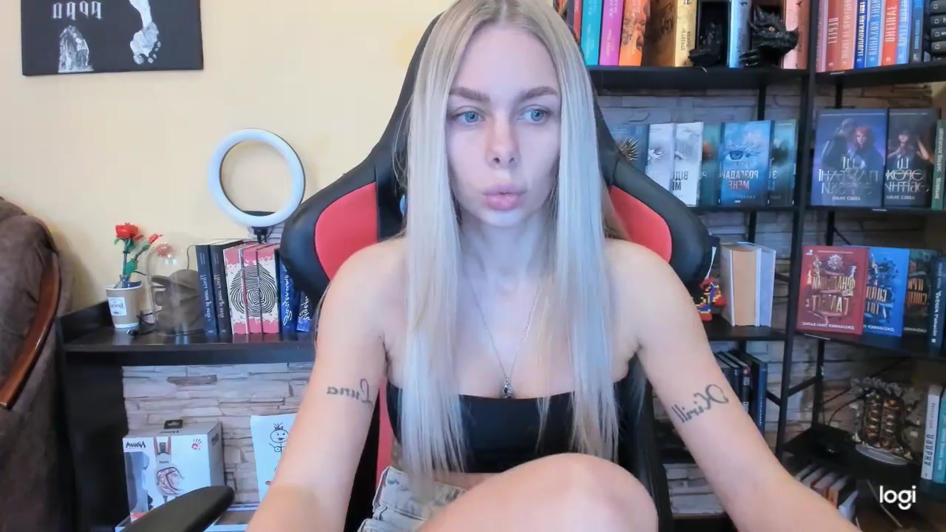 Gallery image thumbnail from YourPupsik's myfreecams stream on, 12/17/2025, 12:29 image 8 of 20