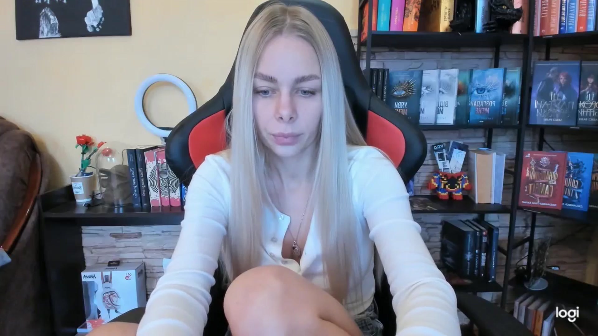 Gallery image thumbnail from YourPupsik's myfreecams stream on, 12/18/2025, 11:15 image 16 of 20