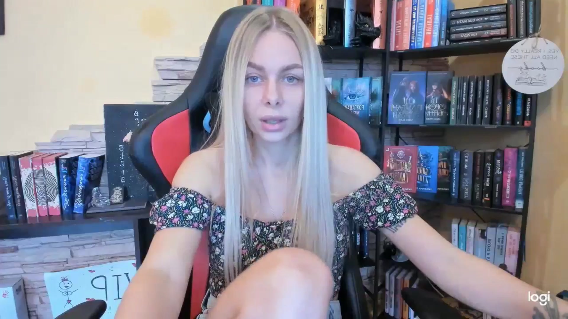 Gallery image thumbnail from YourPupsik's myfreecams stream on, 12/22/2025, 11:52 image 11 of 20