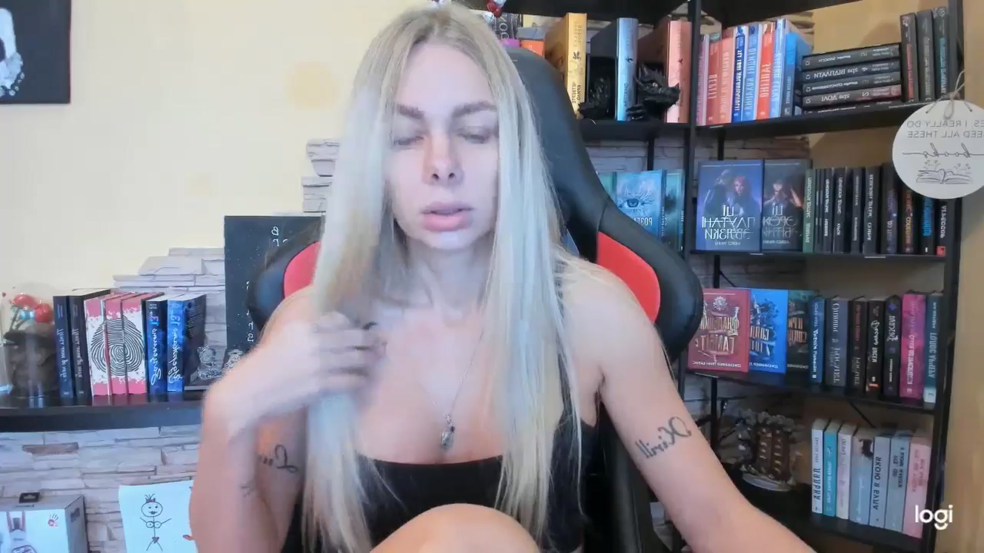 Gallery image thumbnail from YourPupsik's myfreecams stream on, 12/24/2025, 09:36 image 6 of 20