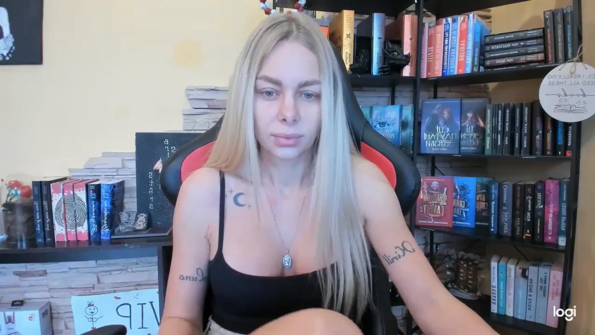 Gallery image thumbnail from YourPupsik's myfreecams stream on, 12/24/2025, 09:36 image 10 of 20