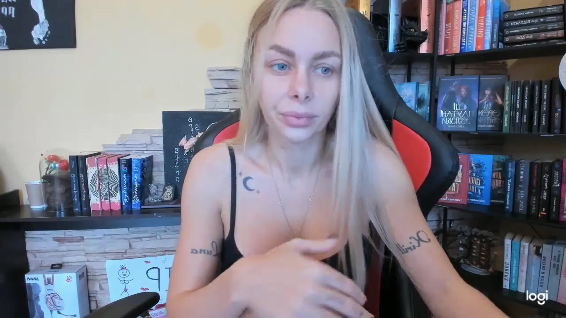 Gallery image thumbnail from YourPupsik's myfreecams stream on, 12/24/2025, 12:02 image 2 of 20
