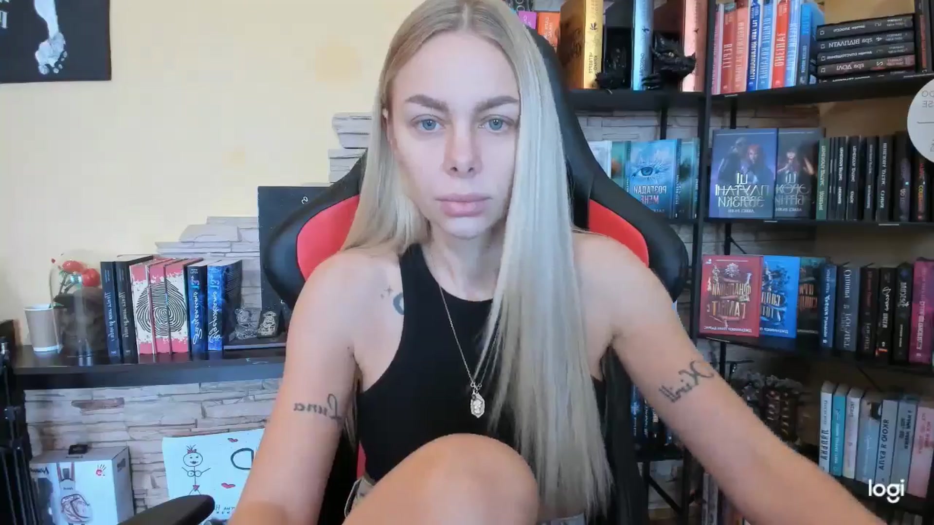 Gallery image thumbnail from YourPupsik's myfreecams stream on, 12/25/2025, 10:17 image 8 of 20