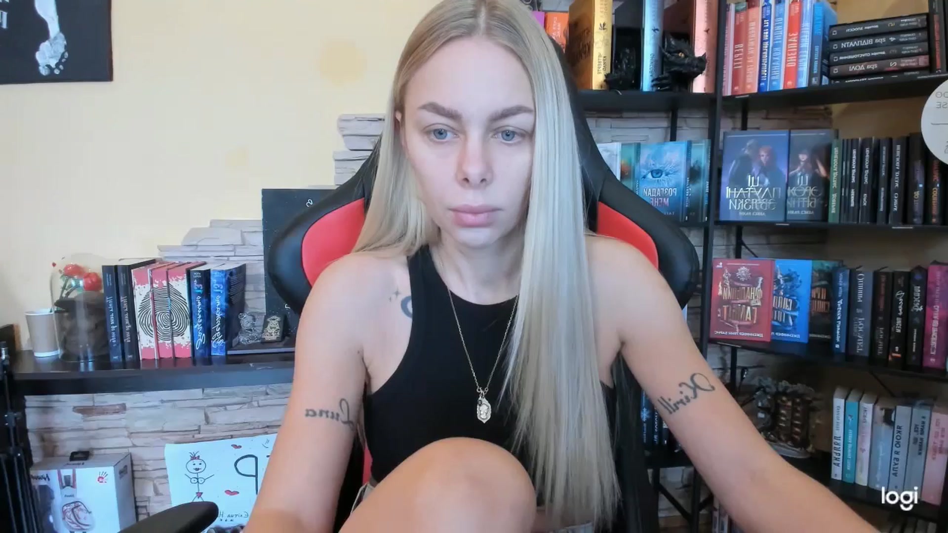 Gallery image thumbnail from YourPupsik's myfreecams stream on, 12/25/2025, 10:17 image 7 of 20