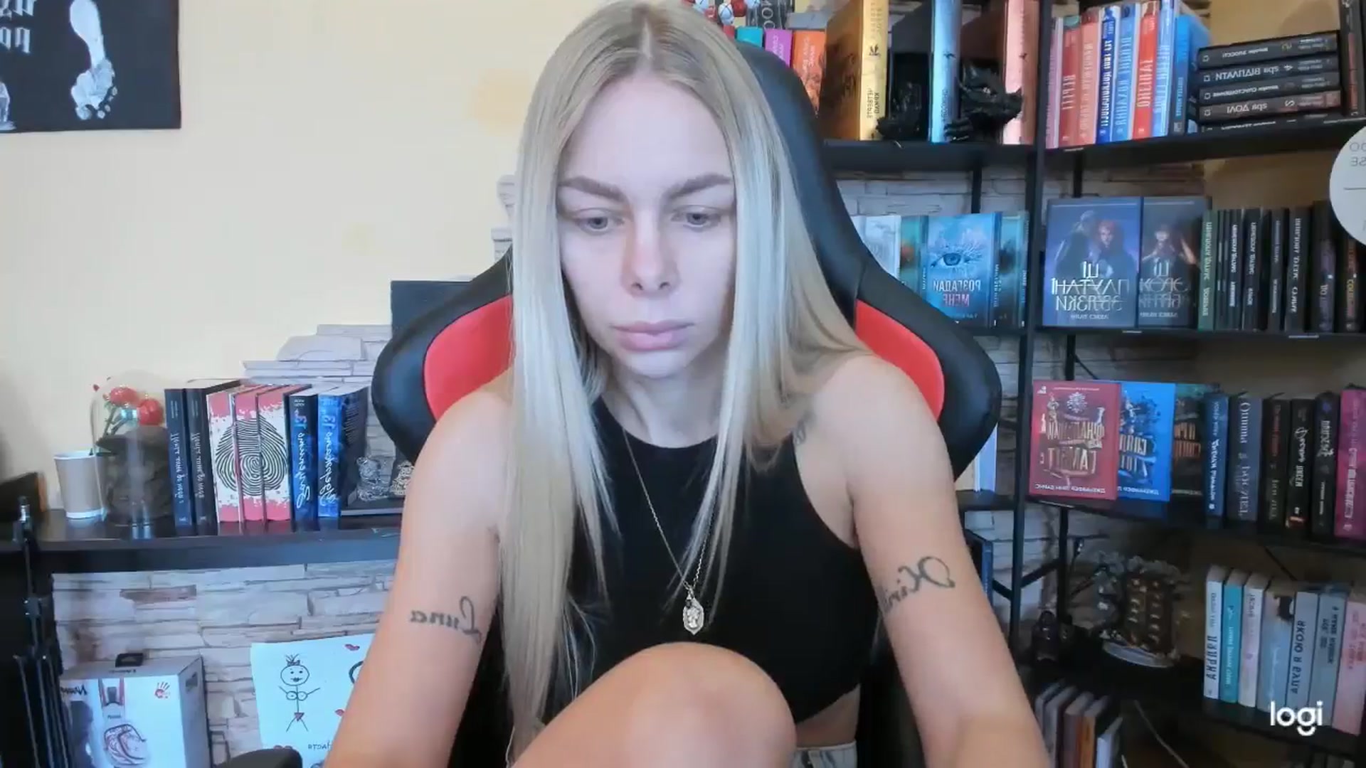 Gallery image thumbnail from YourPupsik's myfreecams stream on, 12/25/2025, 11:18 image 9 of 20