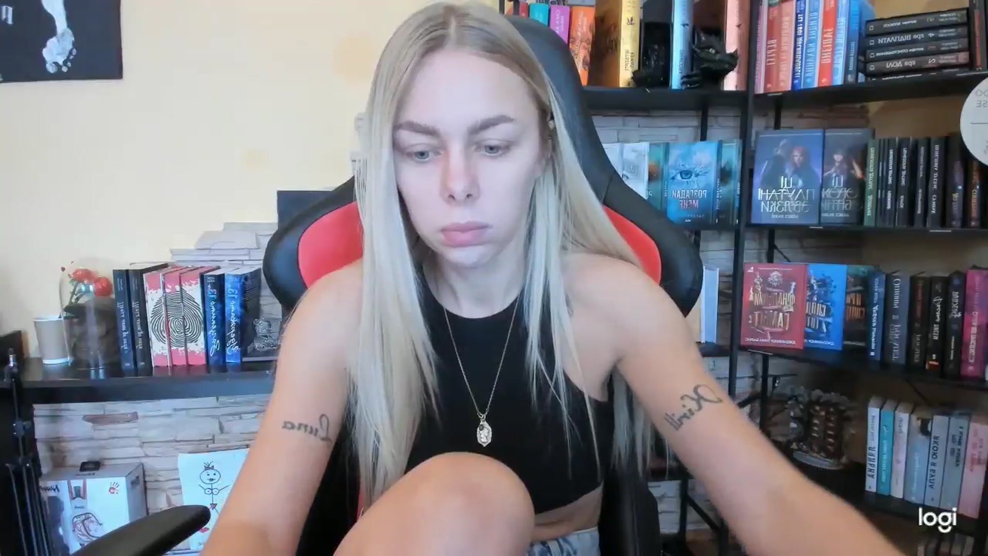 Gallery image thumbnail from YourPupsik's myfreecams stream on, 12/25/2025, 11:18 image 14 of 20